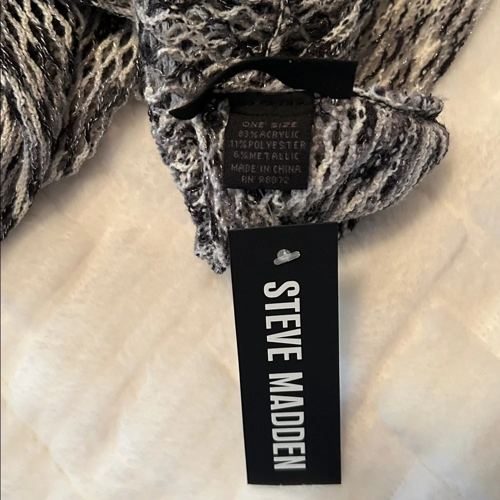 Steve Madden Monochrome Women's Loop Scarf 32”